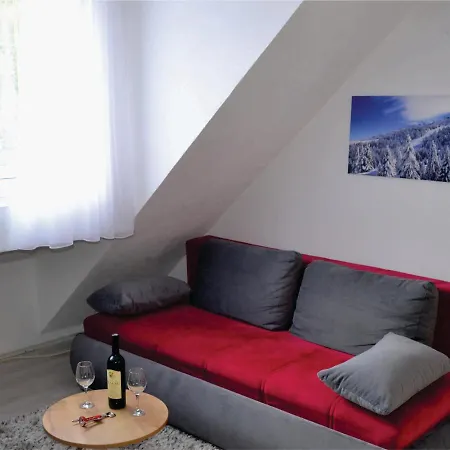 Uni Kop アパート Brzeće