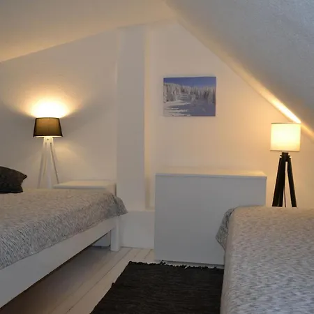 Uni Kop アパート *